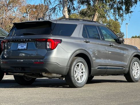 New 2026 Ford Explorer Active image 5