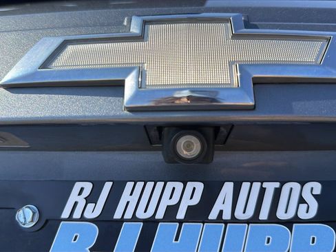 Used 2015 Chevrolet Trax LT w/ LT Sun and Sound Package FWD image 17