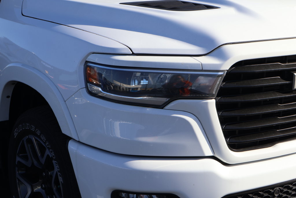 Used 2025 RAM 1500 Laramie w/ Sport Appearance Package AWD/4WD image 4