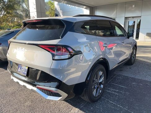 Certified 2025 Kia Sportage SX image 2