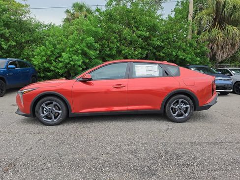New 2026 Kia K4 FWD image 5