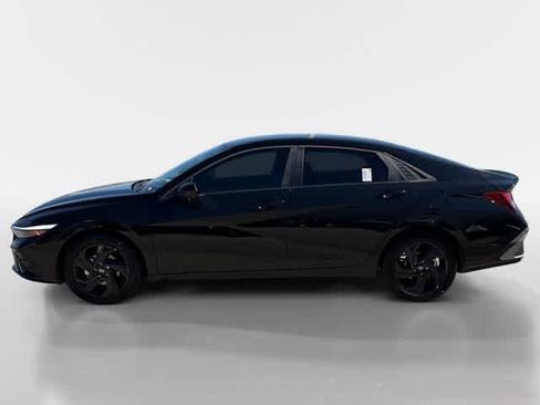 New 2026 Hyundai Elantra Sport FWD image 2
