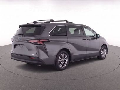 Used 2025 Toyota Sienna XLE w/ XLE Plus Package