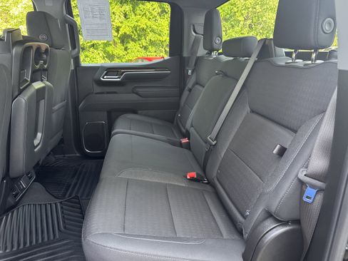 Used 2025 GMC Sierra 1500 Elevation AWD/4WD image 3