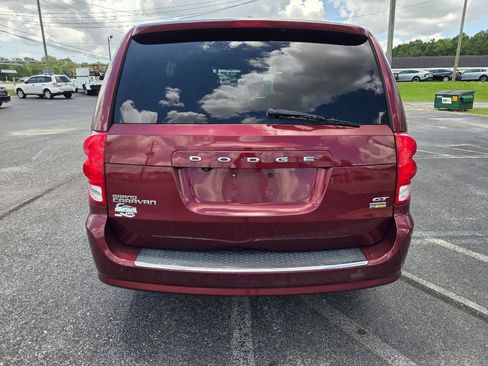 Used 2019 Dodge Grand Caravan GT FWD image 7