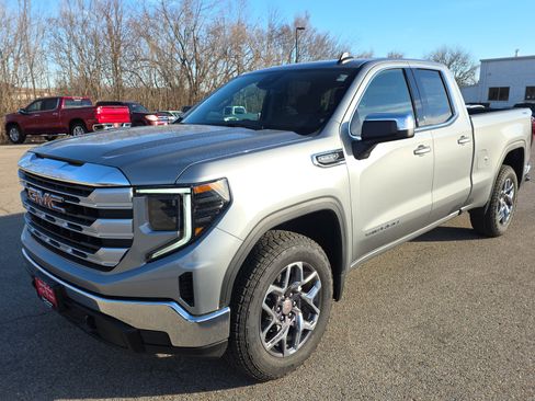 New 2026 GMC Sierra 1500 SLE w/ Preferred Package image 4