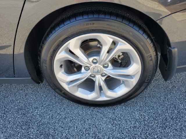 Used 2025 Honda Accord LX image 15