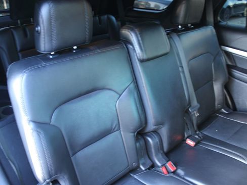 Used 2016 Ford Explorer XLT w/ Equipment Group 202A FWD image 24