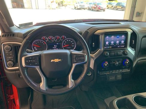 Used 2020 Chevrolet Silverado 1500 LT w/ Convenience Package AWD/4WD image 5