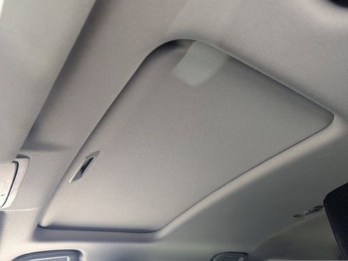 Used 2018 Honda CR-V EX image 27