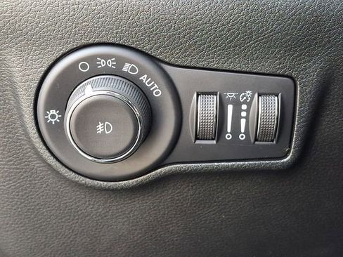 Certified 2024 Jeep Compass Limited w/ High Altitude Package AWD/4WD image 28