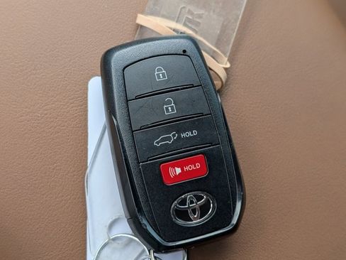 Used 2025 Toyota Crown Signia w/ Advanced Technology Package AWD/4WD image 31