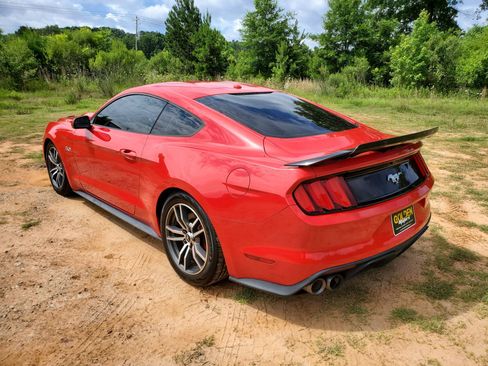 Used 2015 Ford Mustang GT Premium RWD image 6