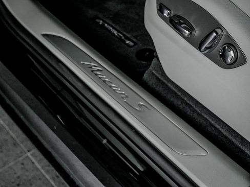 New 2026 Porsche Macan S image 14