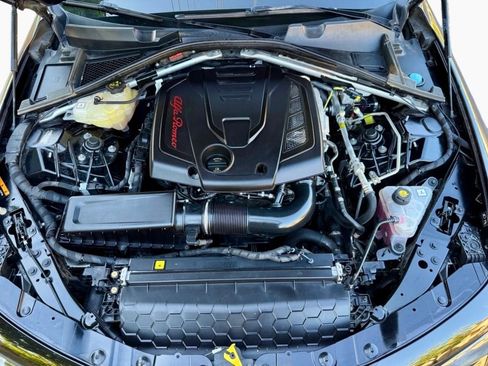 Used 2018 Alfa Romeo Giulia Ti image 27