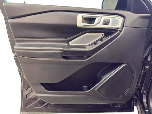 Used 2020 Ford Explorer ST w/ ST Street Pack image 13