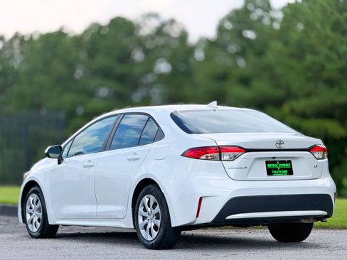 Used 2022 Toyota Corolla LE FWD image 8