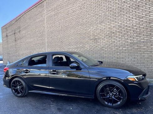 Used 2024 Honda Civic Sport image 4