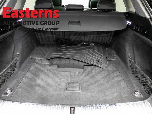 Used 2021 Audi e-tron Premium w/ Convenience Plus Package AWD/4WD image 9