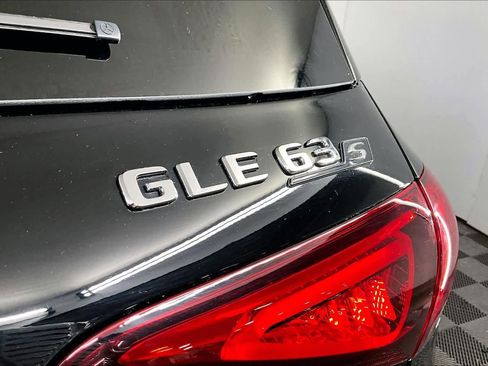 Used 2022 Mercedes-Benz GLE 63 AMG S image 30
