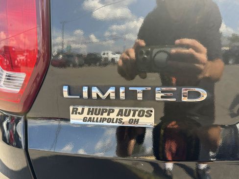 Used 2018 Ford Explorer Limited w/ Equipment Group 301A AWD/4WD image 21