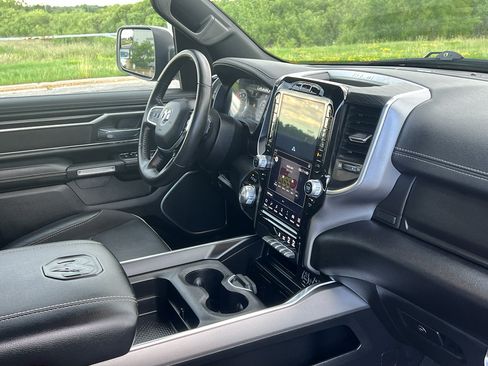 Used 2023 RAM 1500 Laramie AWD/4WD image 25