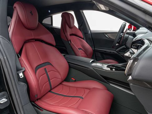 Certified 2026 Ferrari Purosangue AWD/4WD image 34