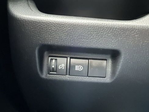 Used 2023 Toyota RAV4 LE AWD/4WD image 18