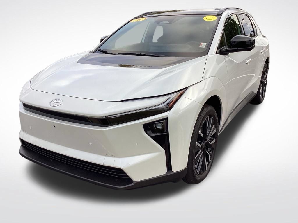 Used 2026 Toyota bZ AWD/4WD image 6