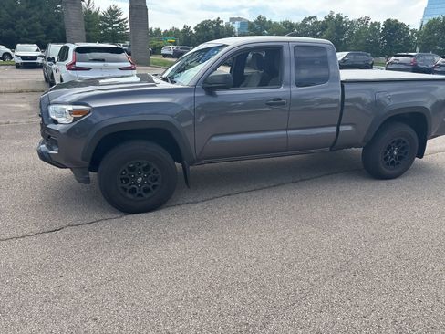 Used 2019 Toyota Tacoma SR w/ SX Package RWD image 2