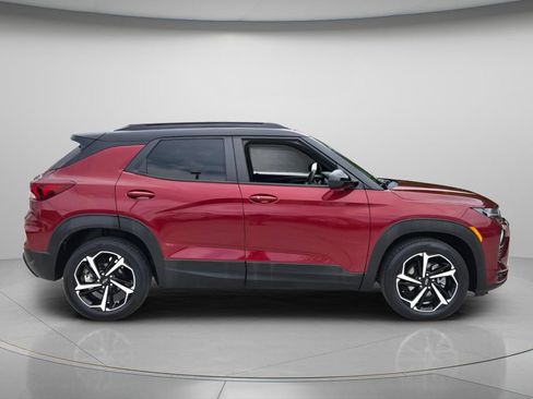 Used 2022 Chevrolet TrailBlazer RS FWD image 5