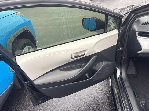 Used 2022 Toyota Corolla LE image 13