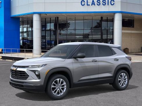 New 2026 Chevrolet TrailBlazer LS w/ LS Convenience Package FWD image 2