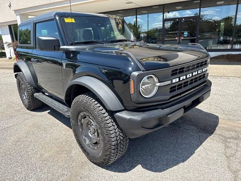 Used 2025 Ford Bronco 2-Door w/ Sasquatch Package AWD/4WD image 16