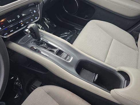 Used 2016 Honda HR-V EX image 23