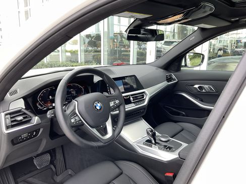 Certified 2022 BMW 330i Sedan w/ Premium Package 2 image 9