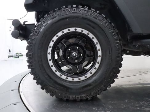 Used 2014 Jeep Wrangler Unlimited Sport w/ Quick Order Package 24S AWD/4WD image 33