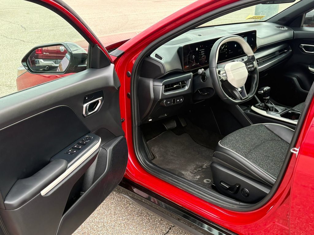 Used 2025 Kia K4 GT-Line FWD image 10