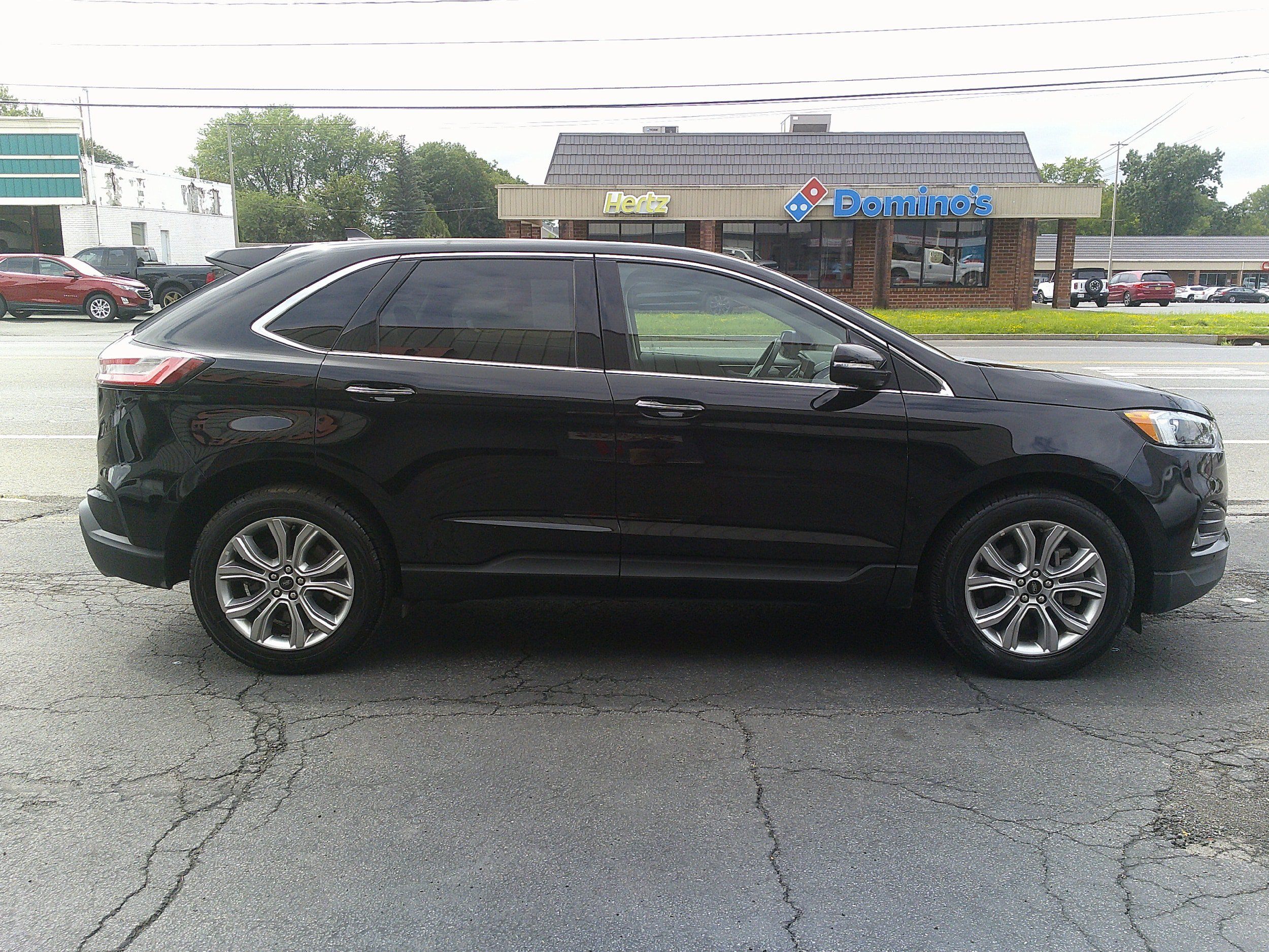 Used 2024 Ford Edge Titanium AWD/4WD image 7