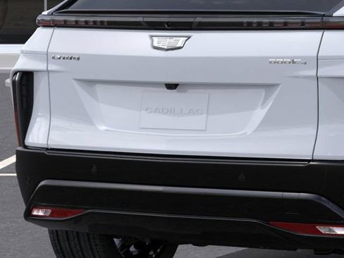 New 2026 Cadillac Lyriq Signature Sport w/ LPO, ONYX Package AWD/4WD image 14