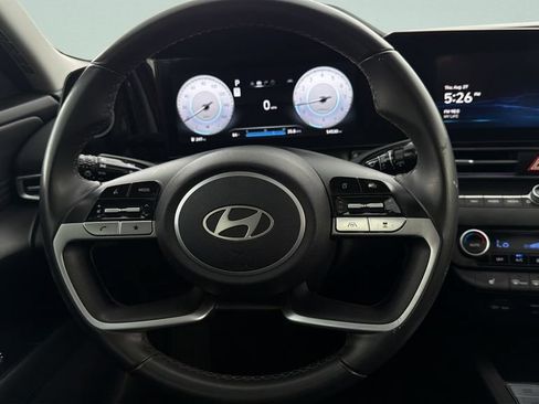 Used 2025 Hyundai Elantra Limited FWD image 15