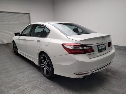 Used 2017 Honda Accord Sport image 5