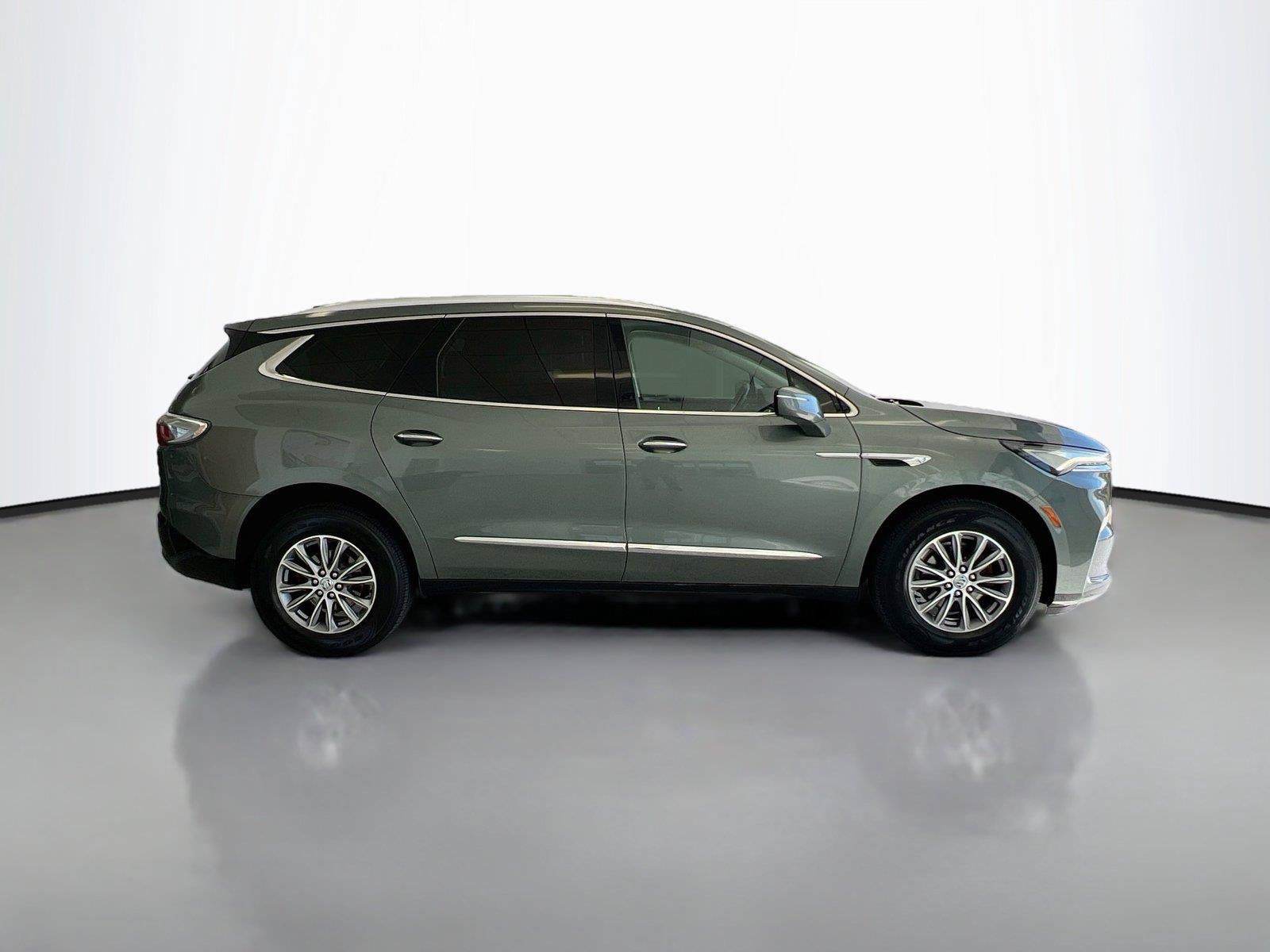 Used 2023 Buick Enclave Essence w/ Trailering Package, 5000 lbs. AWD/4WD image 16