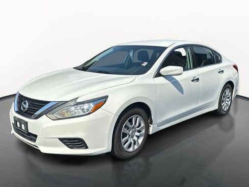 Used 2016 Nissan Altima 2.5 S w/ Power Driver Seat Package FWD image 7