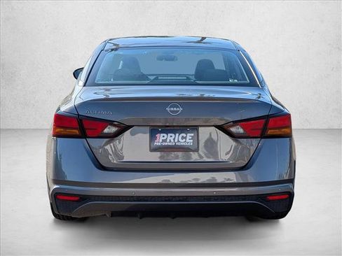 Used 2024 Nissan Altima 2.5 S FWD image 7