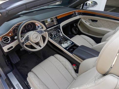 Used 2020 Bentley Continental GT V8 AWD/4WD image 20