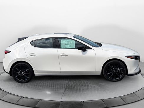 New 2026 MAZDA MAZDA3 Hatchback w/Premium Plus Pkg AWD/4WD image 8