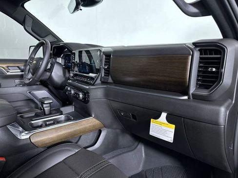 New 2026 Chevrolet Silverado 1500 High Country AWD/4WD image 30