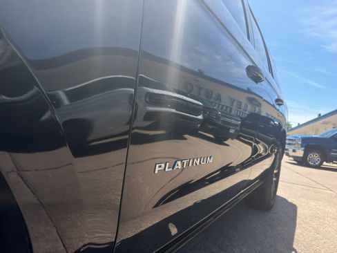 Used 2025 Ford Expedition Max Platinum AWD/4WD image 4