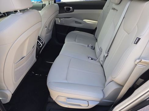 New 2026 Kia Sorento S image 16